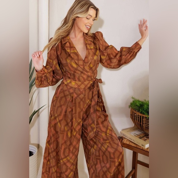 NWT Boutique Elara Brown Wide-Leg Surplice Jumpsuit - Picture 6 of 8